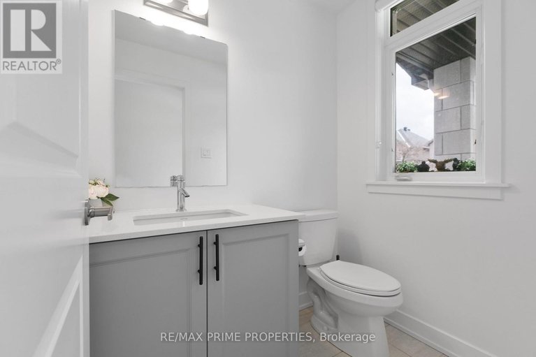 28408165/249-fountainhead-drive/mer-bleuebradley-estatesanderson-park/ottawa/ontario/K1W0H4_6