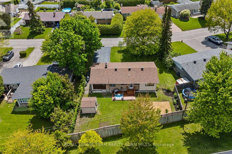 28492501/7-elterwater-avenue/crystal-beach/ottawa/ontario/K2H5J1_39