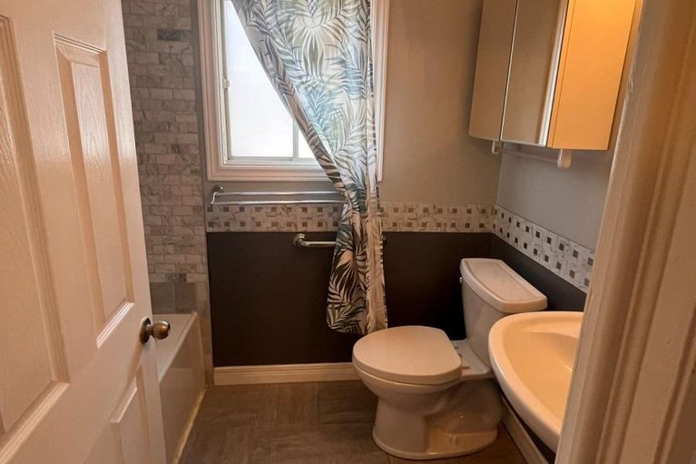 29658665/87-grady-crescent/sheahan-estatestrend-village/ottawa/ontario/K2H5S2_11