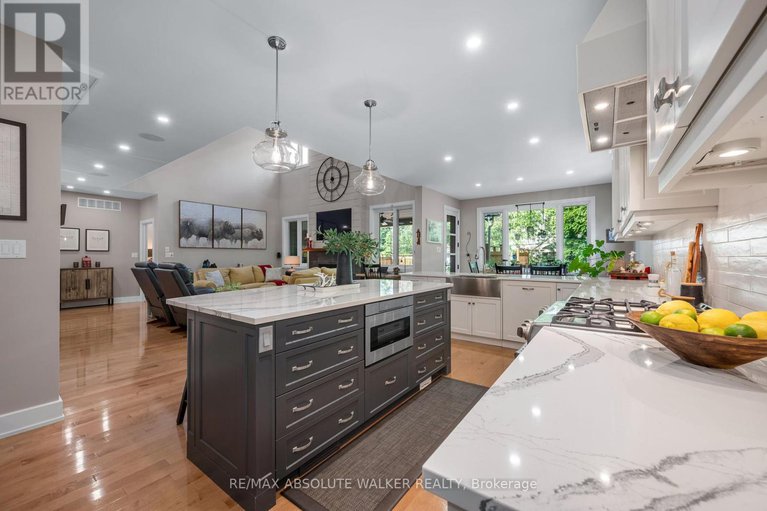 28513868/5-melva-avenue/blossom-parkkemp-parkfindlay-creek/ottawa/ontario/K1T3W9_14