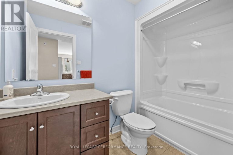 28587087/202-476-church-street/village-of-russell/russell/ontario/K4R0C2_25
