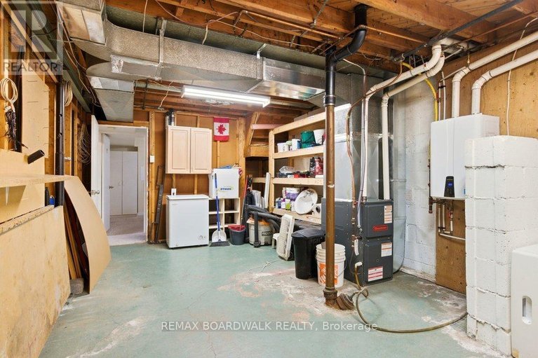 29650658/1279-adirondack-drive/kenson-park/ottawa/ontario/K2C2V7_24