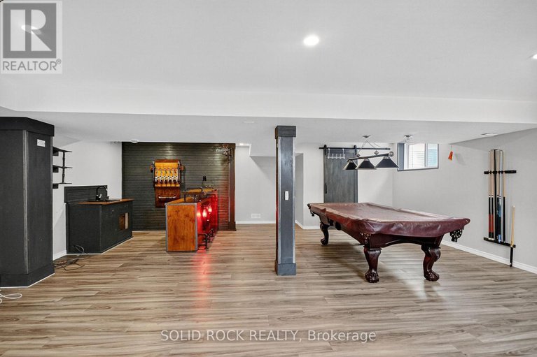 29092513/118-wilhelmina-place/riverside-southgloucester-glen/ottawa/ontario/K4M0B4_41