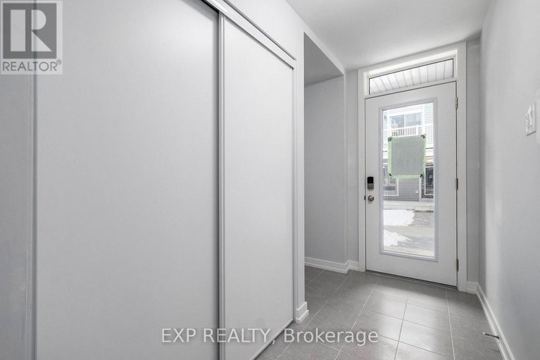 29652572/206-tobiano-private/stittsville-south/ottawa/ontario/K0A2Z0_2