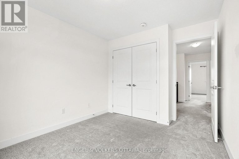28268548/275-finsbury-avenue/stittsville-south/ottawa/ontario/K2S2Y2_24