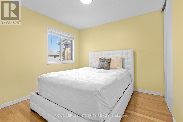 28939394/11-royal-field-crescent/longfields/ottawa/ontario/K2J4G1_24