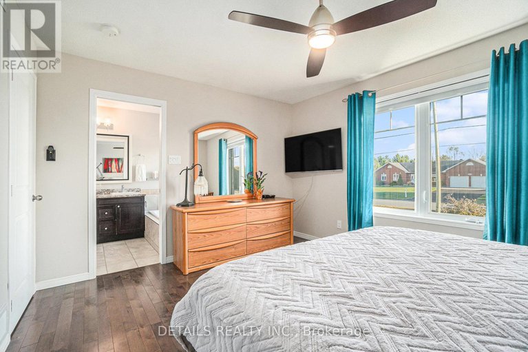 29073527/2043-paul-drive/clarencerockland-twp/clarence-rockland/ontario/K0A1E0_21