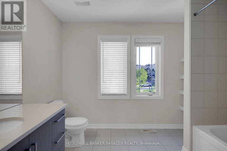 28401645/438-meadowbreeze-drive/emerald-meadowstrailwest/ottawa/ontario/K2M2T6_31