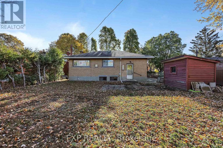 29071775/2393-sheldon-avenue/queensway-terrace-southridgeview/ottawa/ontario/K2C1K4_36