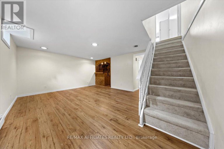 28695560/3192-bannon-way/blossom-parkkemp-parkfindlay-creek/ottawa/ontario/K1T1T3_27