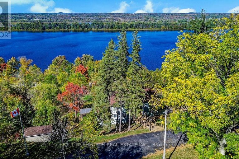 29613584/1565-lilac-lane/camelot/ottawa/ontario/K4C1C4_45