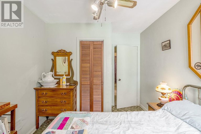 28070954/167-mafeking-avenue/manor-park/ottawa/ontario/K1K2V4_30