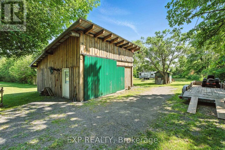 28525895/7800-34-highway/vankleek-hill/champlain/ontario/K0B1R0_28