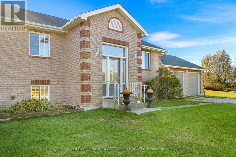 29002354/261-thomson-road/drummond-n-elmsley-drummond-twp/drummondnorth-elmsley/ontario/K7H0L9_5