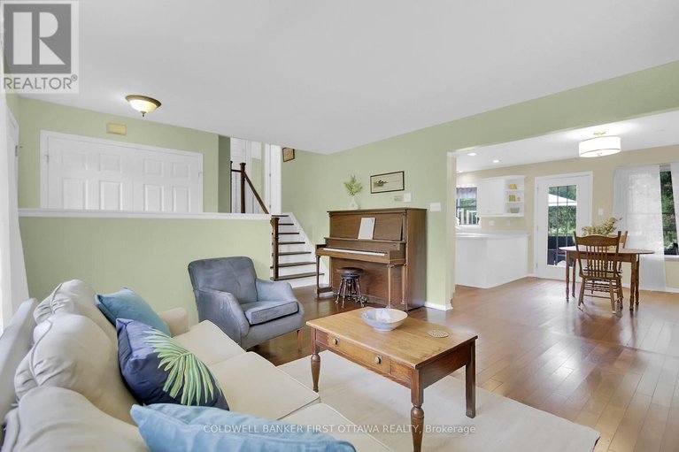 28777680/230-pine-ridge-drive/beckwith-twp/beckwith/ontario/K7C3P2_4