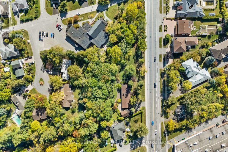 28977224/1495-prince-of-wales-drive/mooneys-bay/ottawa/ontario/K2C1N8_32