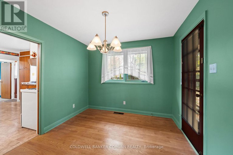 29028927/53-eisenhower-crescent/hearts-desire/ottawa/ontario/K2J3Z8_12