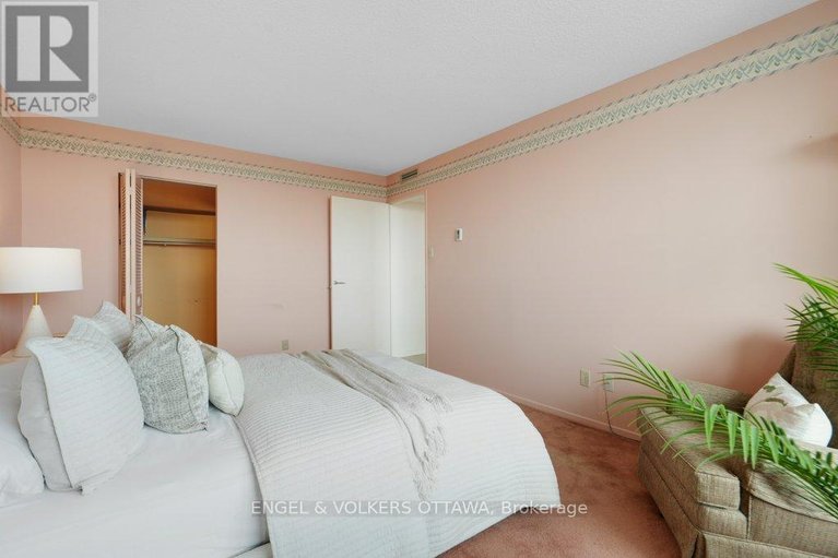 29565524/803-370-dominion-avenue/westboro-west/ottawa/ontario/K2A3X4_26