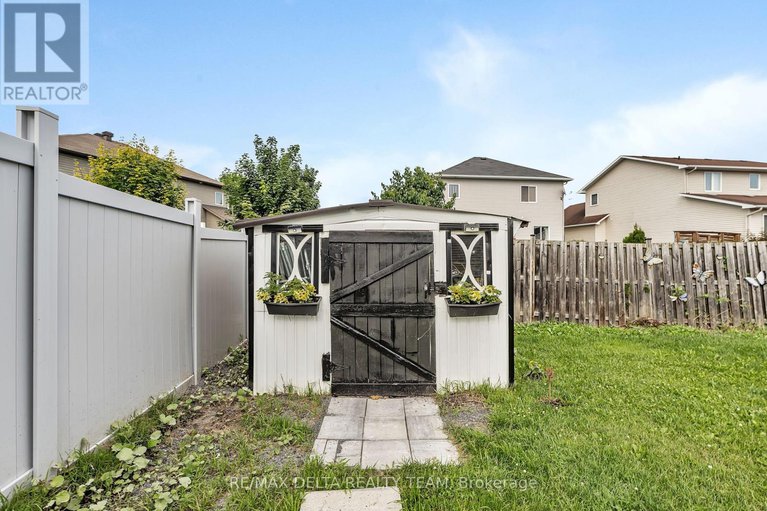28595130/400-centenaire-street/embrun/russell/ontario/K0A1W0_32