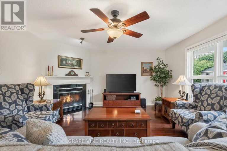 29608378/28-delamere-drive/stittsville-central/ottawa/ontario/K2S1G7_17