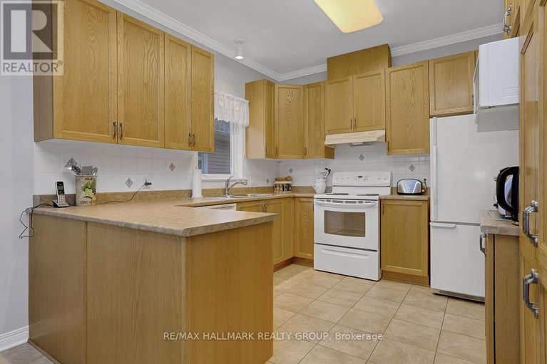 29604785/853-swallowtail-crescent/notting-hillsummerside/ottawa/ontario/K4A4M5_9