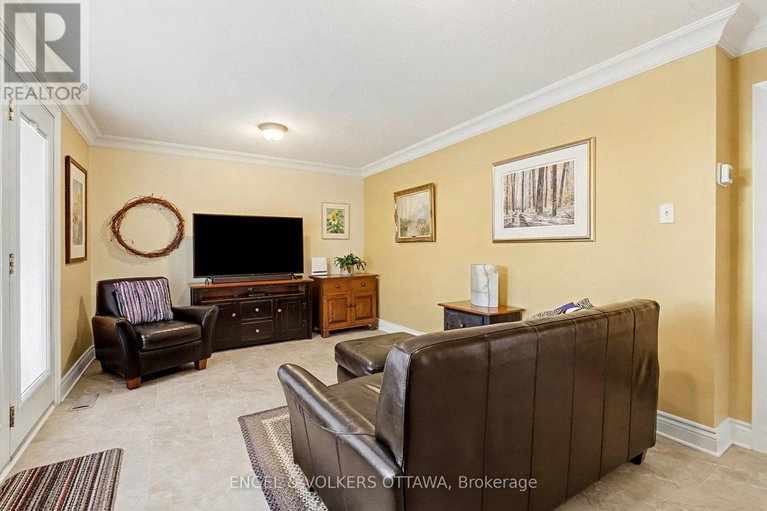 29141699/13-welkin-crescent/borden-farmstewart-farmcarleton-heightsparkwood-hills/ottawa/ontario/K2E5M4_11