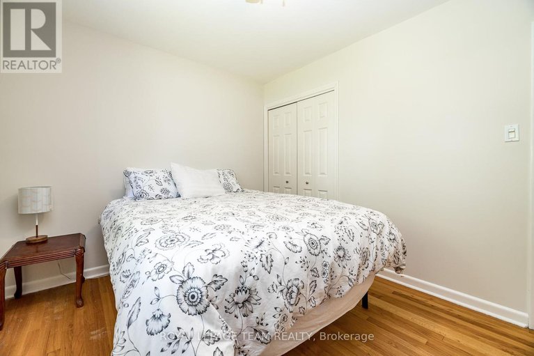 28577001/2740-moncton-road/queensway-terrace-north/ottawa/ontario/K2B7W1_16