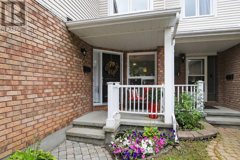 28934975/13-roblyn-way/barrhaven-east/ottawa/ontario/K2G5Z4_2