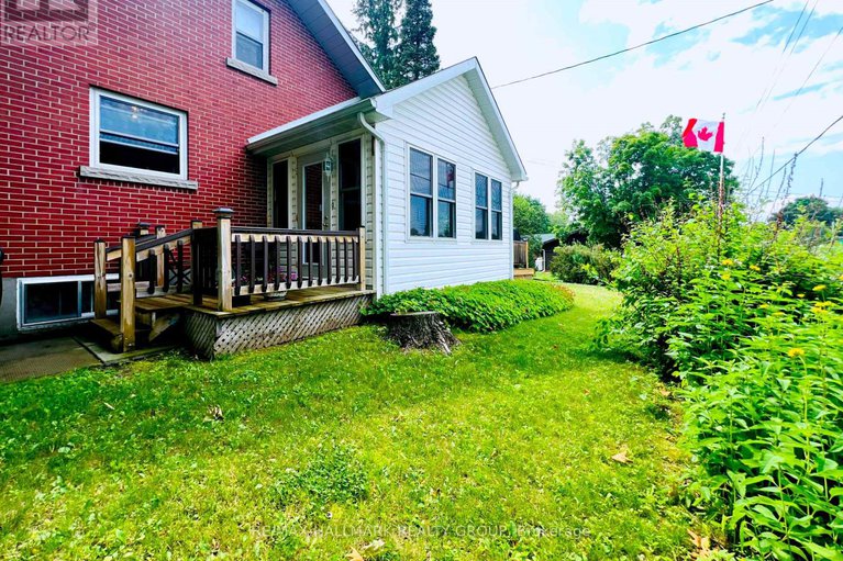 28580588/101-clarence-street/lanark-highlands-lanark-village/lanark-highlands/ontario/K0G1K0_21