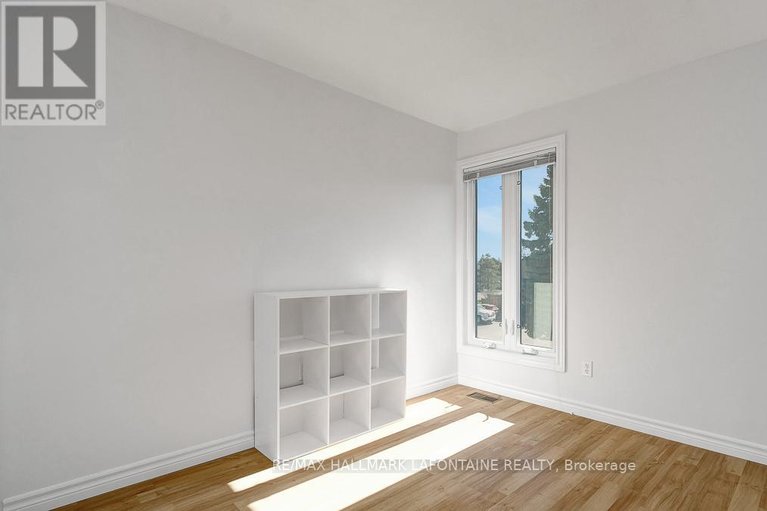 29638874/46-890-cahill-drive-w/hunt-club/ottawa/ontario/K1V9A4_21