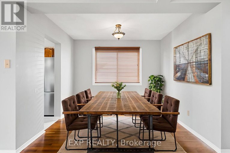 29243224/32-peacock-crescent/cedargrovefraserdale/ottawa/ontario/K2J3P6_18