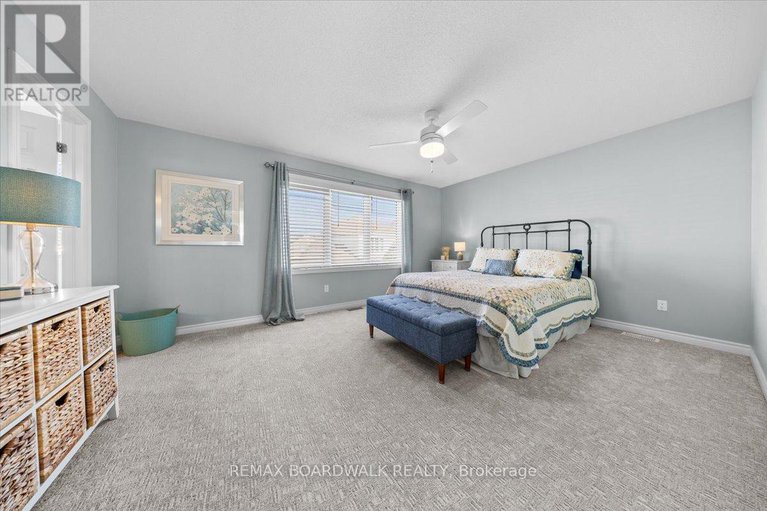 29240598/906-pellerin-place/avalon-east/ottawa/ontario/K4A0S4_32