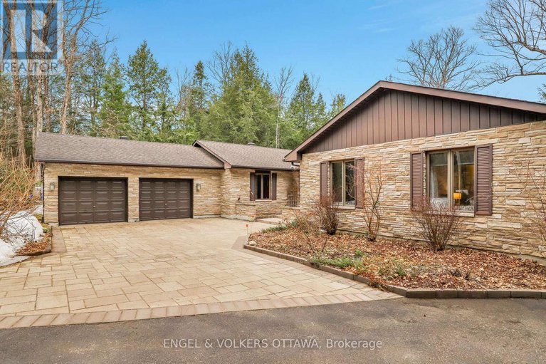 28202827/7-deerfield-drive/mcnabbraeside-twps/mcnabbraeside/ontario/K0A3L0_2