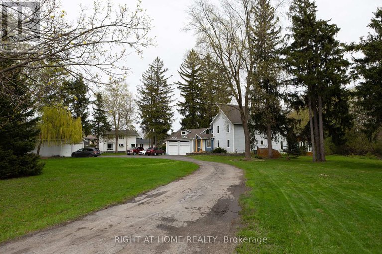 28315560/3208-richmond-road/bruce-farmgraham-parkqualicumbellands/ottawa/ontario/K2H5B6_6
