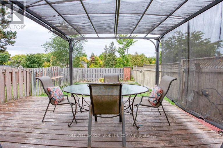 29026241/18-6475-colony-square/convent-glen-north/ottawa/ontario/K1C3E1_26