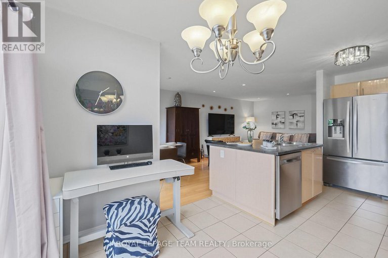 28334398/2072-dunollie-crescent/morgans-grantsouth-march/ottawa/ontario/K2W1H6_21