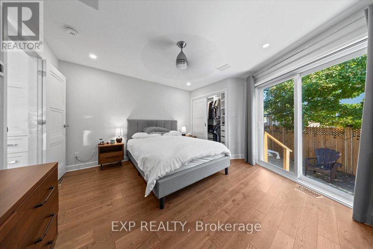 29043972/18-ivylea-street/craig-henrywoodvale/ottawa/ontario/K2G4X5_39