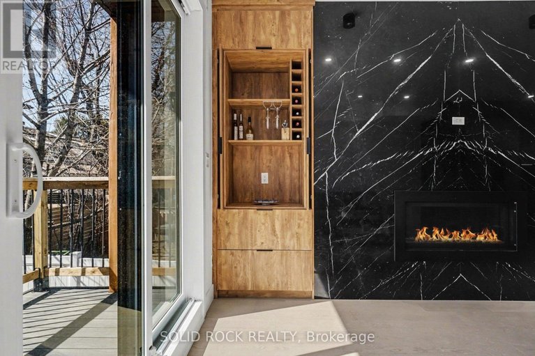 29669926/826-alpine-avenue/queensway-terrace-north/ottawa/ontario/K2B5R6_16