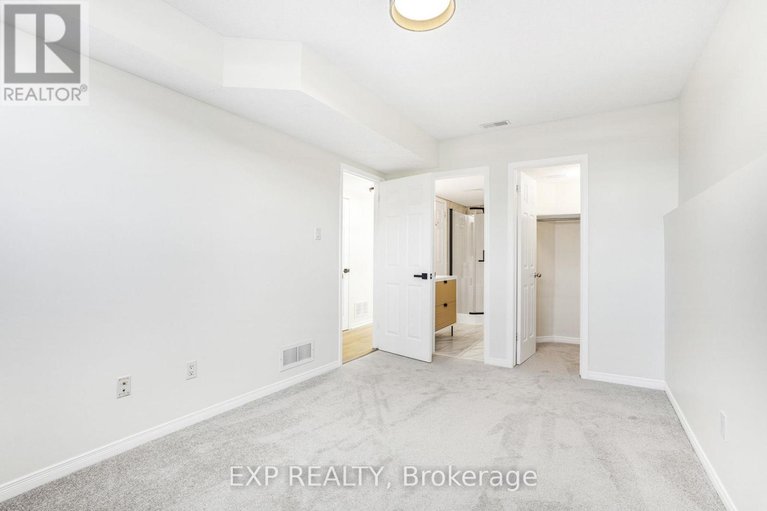 28354843/121-5-70-edenvale-dr-drive/beaverbrook/ottawa/ontario/K2K3N7_10