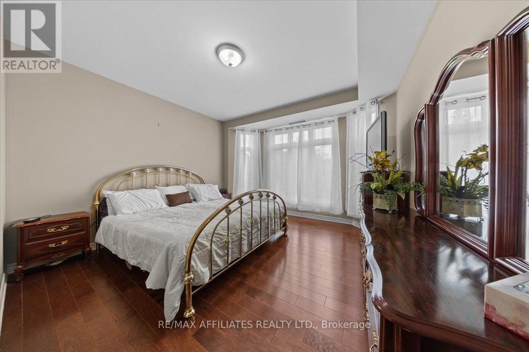28366144/3-30-prestige-circle/chatelaine-village/ottawa/ontario/K4A0W9_17