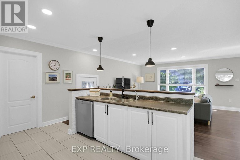 29216244/301-water-street/almonte/mississippi-mills/ontario/K0A1A0_17