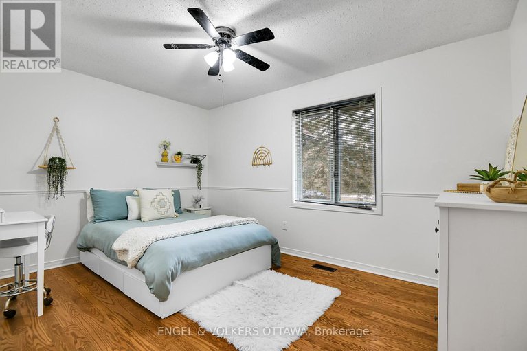 29126982/102-delaney-drive/huntley-ward-south-west/ottawa/ontario/K0A1L0_19