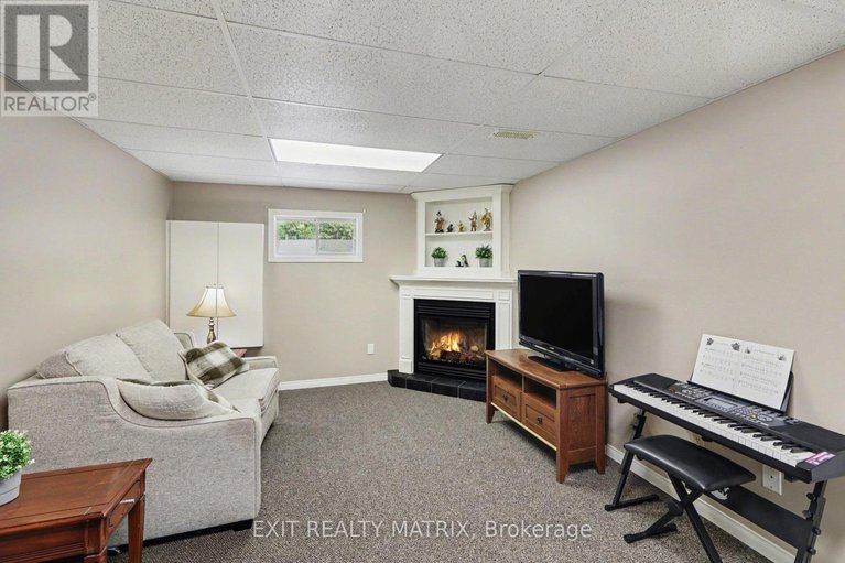 29356025/4603-anderson-road-e/carlsbad-springs/ottawa/ontario/K0A1K0_18