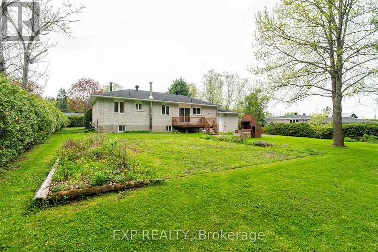 28570683/751-pattee-road/champlain-twp/champlain/ontario/K6A2R2_40
