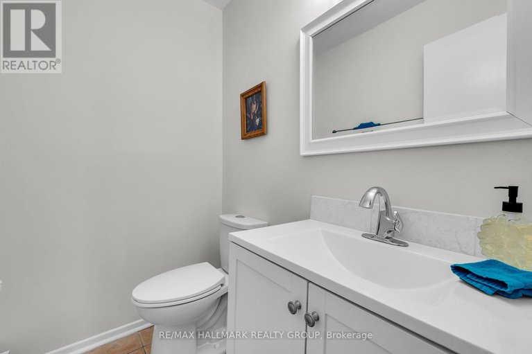 28720847/c-19-banner-road/sheahan-estatestrend-village/ottawa/ontario/K2H8T3_42