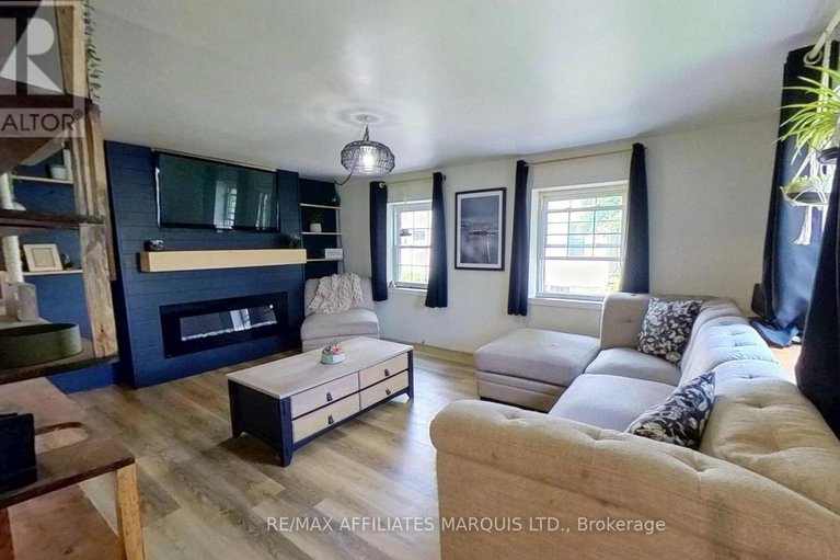 28450566/58-elm-street/ingleside/south-stormont/ontario/K0C1M0_11
