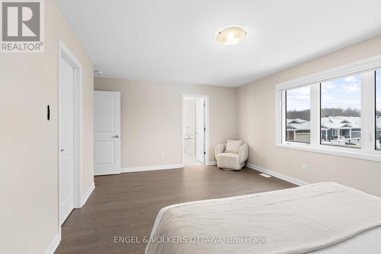 28163519/2053-wanderer-avenue/mahogany-community/ottawa/ontario/K4M0X1_22