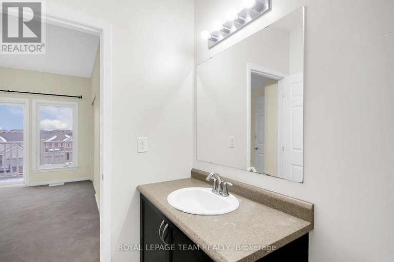 29574552/41-204-shanly-private/stonebridge/ottawa/ontario/K2J5X6_30