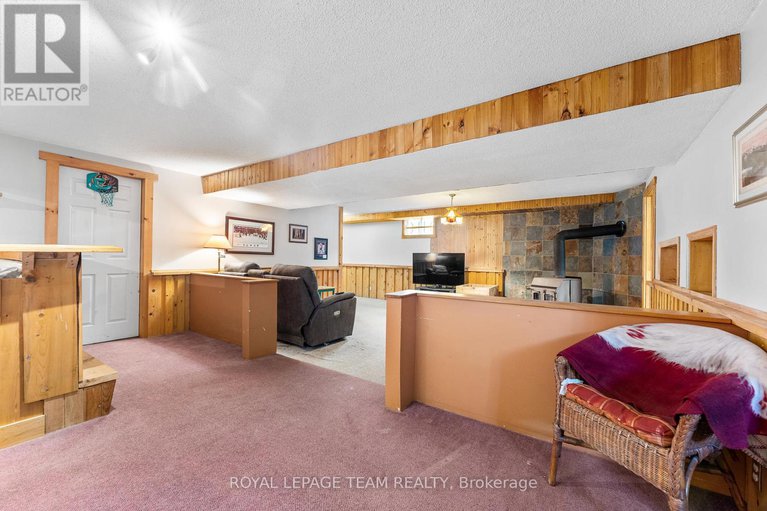 28996461/106-porcupine-trail/dunrobin-shores/ottawa/ontario/K0A1T0_34
