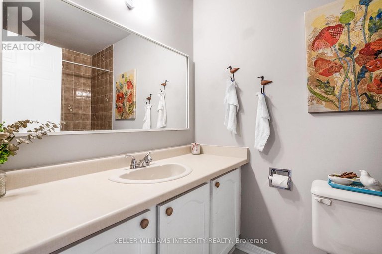 28271638/1471-bryson-lane/sawmill-creektimbermill/ottawa/ontario/K1T2T7_21